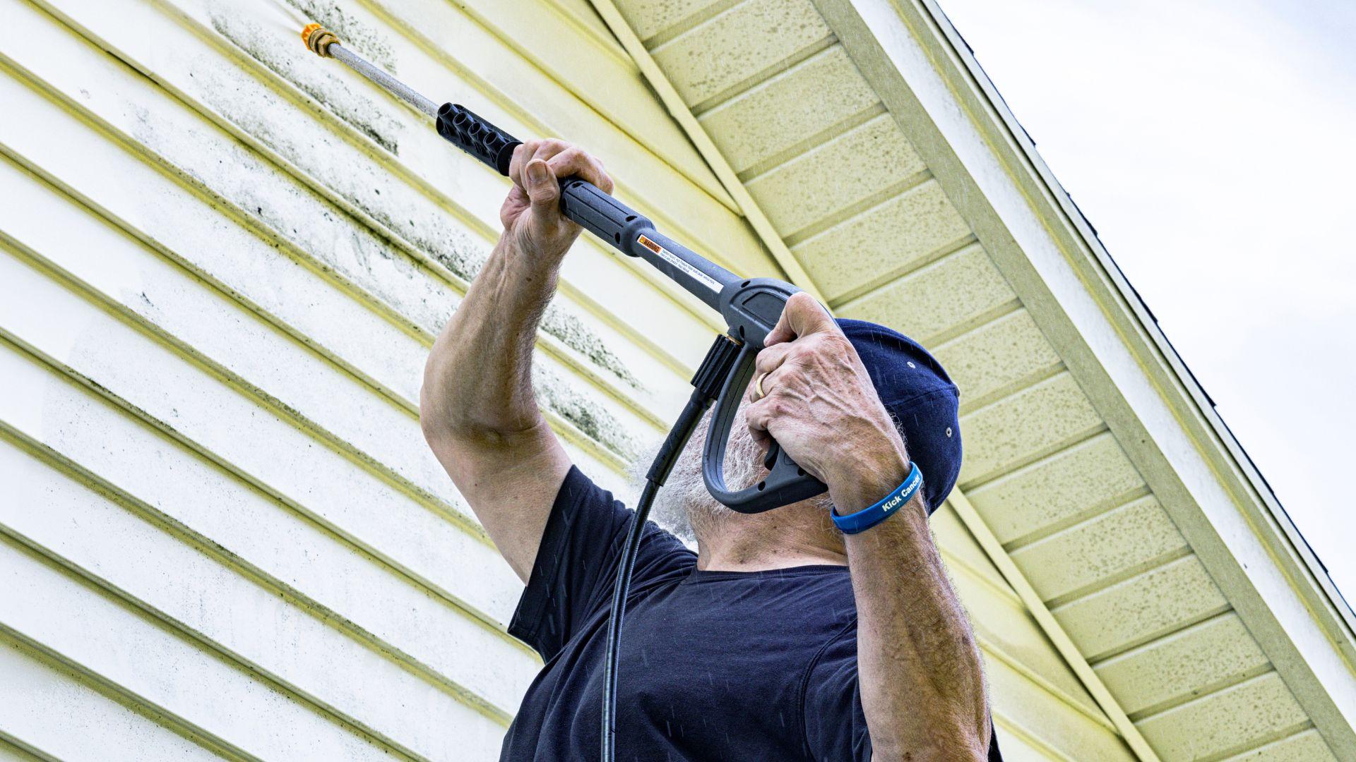 Close-up of paint drying in high humidity, illustrating challenges in adhesion and drying times